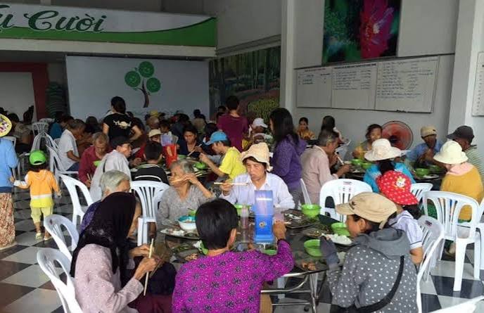 Bữa cơm nụ cười – Phát suất ăn 0 đồng