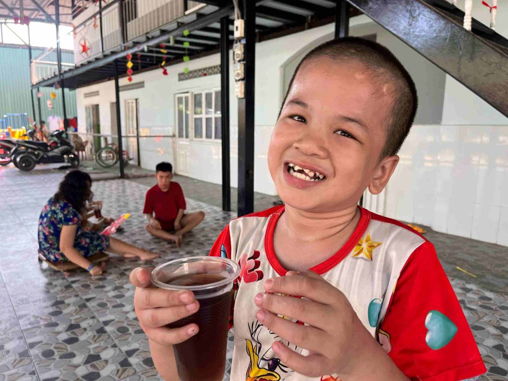 Góp sức để mang thêm nhiều bữa ăn đến các mái ấm cùng “Thêm 1 bữa no – Thêm 1 nụ cười”