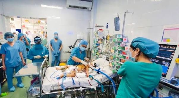 Mổ tim bẩm sinh cho bé gái 3 tuổi tại bệnh viện Nhi Đồng